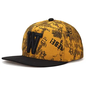 Stylish letter W snapback hat with cool graffiti print, flat brim baseball cap for street style.