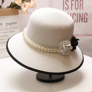 Chapeau de paille rétro français perle camélia noir blanc bob élégant chapeau de soleil.