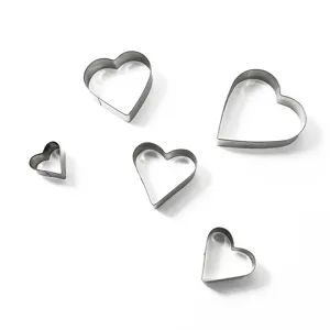 Stainless steel heart cookie cutter 5-piece set for baking pastry and cake making