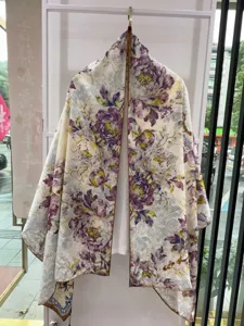Chic Chinese style floral printed silk scarf elegant Xiangyunsha long shawl wrap accessory.