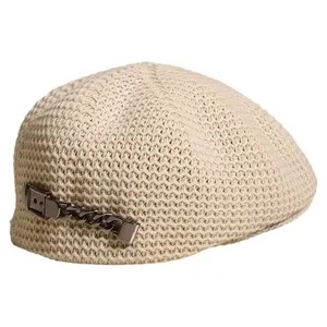 Béret en tricot maille pour femmes printemps été, chapeau plat élégant avec chaîne en métal.