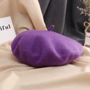 Baret en laine violette pour femmes, chapeau d'artiste doux d'automne et d'hiver classique.