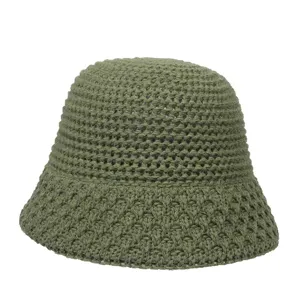donna vintage cappello secchiello uncinetto lavorato maglia caldo inverno verde chic moda