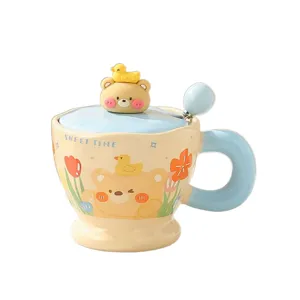 Süße Cartoon Keramik Tasse mit Deckel und Löffel, kreative Kaffeetasse für den Haushalt.