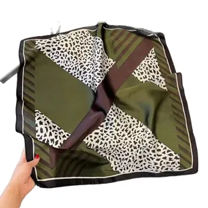 Άνοιξη καλοκαίρι νέο κασκόλ λεοπάρ απομίμηση μετάξι 70εκ τετράγωνο μαντήλι γυναίκα.