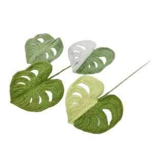 Foglie di Monstera all'uncinetto fatte a mano bouquet di fiori artificiali decorativi