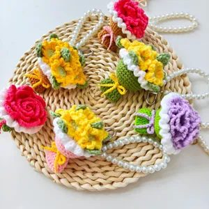 Handmade Knitted Woolen Flower Bouquet Keychain Cute Sunflower Rose Carnation Bag Charm Pearl Chain Pendant Gift