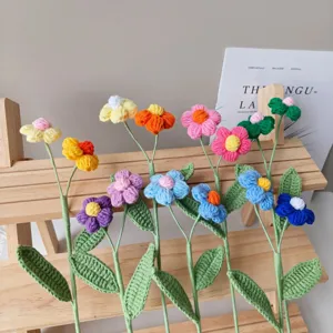 Ramo de flores abullonadas de ganchillo hecho a mano hilo tejido regalo decoración
