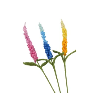 Handgemachte gehäkelte Lavendel Garn Blumen fertiges Produkt kreatives Geschenk Deko
