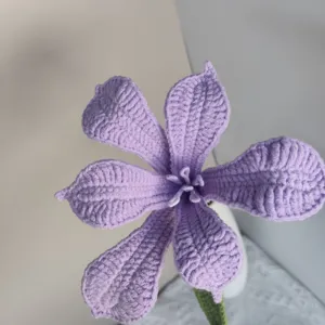 Handmade crochet purple flower bouquet desktop ornament artificial plant home decoration