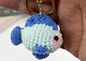 Handmade crochet fish keychain cute knitted animal bag pendant charm accessory for daily use.