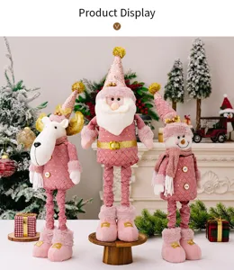 Détail des poupées en peluche télescopiques de Noël roses, joli père Noël bonhomme de neige renne.