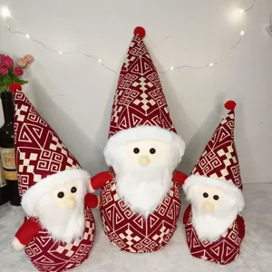 Set di peluche di Babbo Natale, ornamenti natalizi con cappello rosso fantasia per feste.