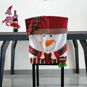 Housse de chaise bonhomme de neige de Noël pour décoration, protège-dossier festif doux.