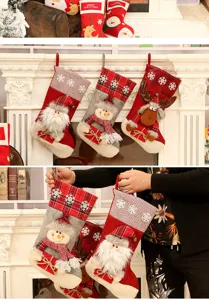 Calze di Natale appendere decorazioni, 3D Babbo Natale pupazzo di neve renna sacchetti regalo.