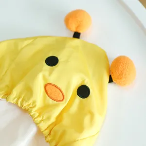 Joli imperméable jaune pour animaux avec antennes pompons, vêtements imperméables.