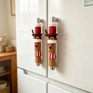 Copri maniglia frigorifero di Natale, simpatica protezione in maglia renna per la cucina.