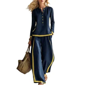 Conjunto elegante de manga larga y pantalón ancho con ribete de contraste para verano.