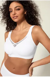 Vista dettagliata del reggiseno bianco senza cuciture con scollo a V in mesh e spalline.
