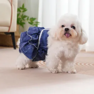 Wasbare fysiologische hondenbroek, schattige denim ruffle rok sanitaire broek voor teven.
