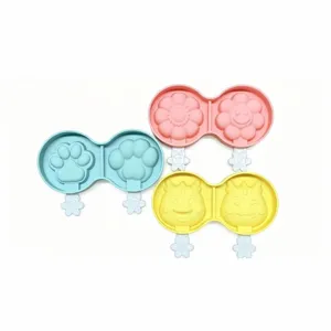 Silicone ice cream mold details, cute cartoon face and paw designs, DIY frozen treats.