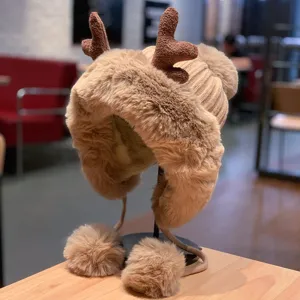 Chapeau en Peluche avec Oreillettes et Pompons en Forme de Bois de Cerf Mignon Chapeau d'Hiver Chaud Épais pour Femmes Noël Cyclisme Extérieur Mode