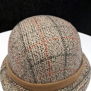 Women Vintage Tweed Bowler Hat Winter Warm Plaid Cloche Hat British Style Roll Brim Hat