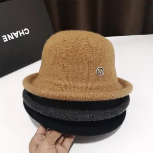 Elegant Wool Cloche Hat Vintage British Style Dome Fedora Bucket Hat With Rhinestone Alphabet Brooch Decro For Women Autumn Winter Hat