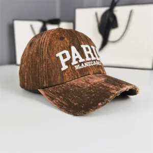 Casquette de baseball vintage usée pour hommes et femmes, visière courbée mode chic.