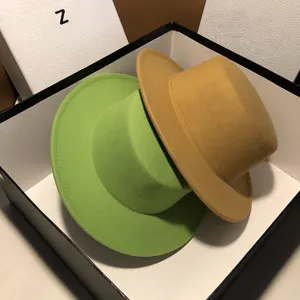 Women French Vintage Flat Top Woolen Felt Hat Autumn Winter Elegant British Style Fedora Boater Hat For Party Lady Jewelry