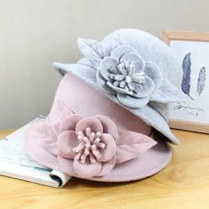 Vintage wool bucket hat for women winter floral cloche hat elegant British style.
