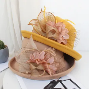 Chapeau Fedora Femme en Feutre de Laine Rétro Style Britannique Bord Roulé Filet Fleur Plume Chapeau Cloche Hiver Chaud