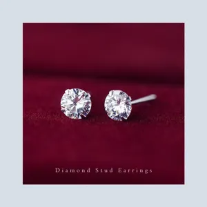 S925 Silber minimalistische Diamant Ohrstecker fuer Damen, elegante Solitaer Mini Ohrringe.