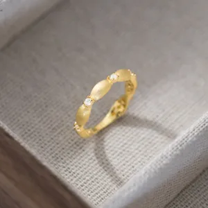 Eleganter 925 Sterlingsilber Strass Bandring Für Damen Gebürstete Textur Geometrischer Funkelnder Ring Zierlicher Frischer Süßer Fingerschmuck Geschenk