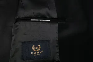 Λεπτομέρεια εσωτερικής φόδρας ανδρικού σακακιού, ζακάρ ύφασμα υψηλής πυκνότητας.