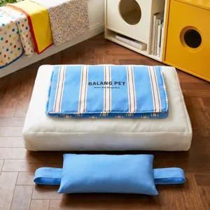 Comfortable pet bed sofa with removable inner pad and washable design for cats and dogs.