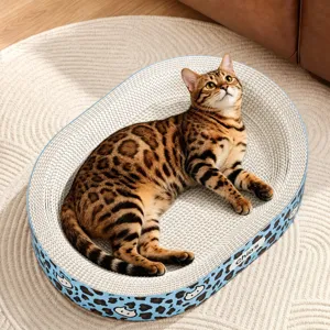 Verstärkter Katzenkratzbaum und Bett in einem aus Wellpappe, langlebiges ovales Design.