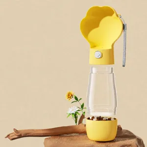 Portable pet water and food bottle detail showing the 400ml water and 200ml food split design.