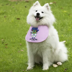 Wasserdichter Haustier Latz für Hunde, rosa Sabbertuch mit coolem Monster Print, ideal für große Hunde.