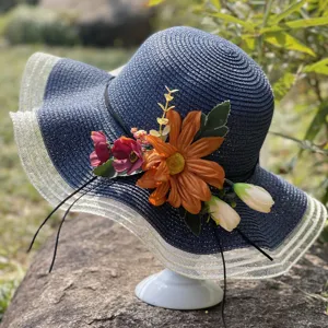 Breiter Strohhut mit Blumen für Damen, sommerlicher Outdoor Reise Strand Sonnenschutz Hut.