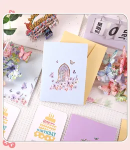 Superbe carte de voeux 3D pop-up avec motifs de papillons et fleurs pour anniversaire et fêtes.