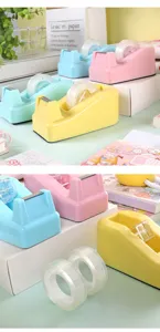 Macaron Tischabroller Detailansicht, süßer Mini Schreibwaren Klebebandabroller mit Klebeband.