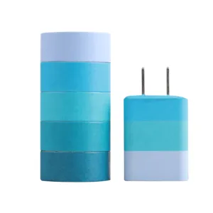Set de cinta washi de color sólido azul degradado con enchufe decorativo, ideal para manualidades.