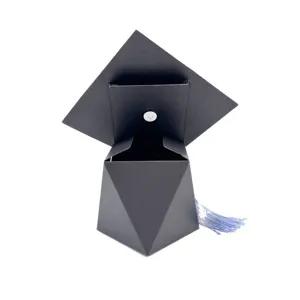 Boite de bonbons chapeau de graduation avec pompon bleu, coffret cadeau papier ideal fete.