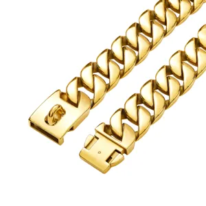 Heavy duty 32mm thick stainless steel cuban link dog collar secure buckle pet chain detail