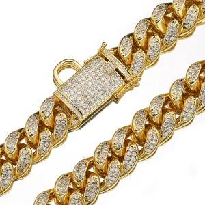 18mm full rhinestone gold cuban link pet dog collar heavy brass metal fashion chain detail shot