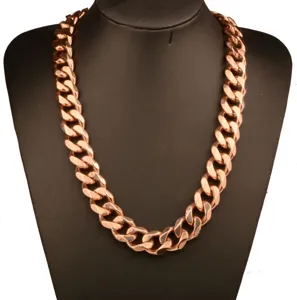 Detailed view of the thick rose gold cuban link chain necklace for modern men fashion.