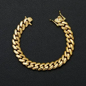 Men gold Cuban link bracelet stainless steel hip hop fashion wrist chain accessory.