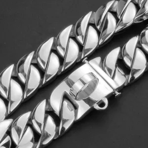 Heavy duty stainless steel metal dog chain collar for large bully pets and strong traction.