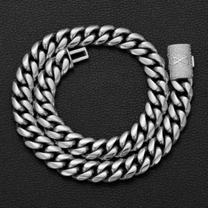 Stainless steel cuban link chain detail, men hip hop necklace with letter X box clasp.